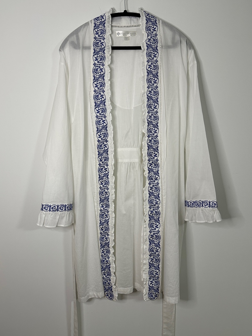 Eileen West White & Cobalt Blue Embroidered Cotton Lawn Long Wrap Robe Sz L/XL